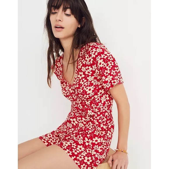 Madewell Pants - Madewell Wrap-Front Romper in Mini Daisy Red sz 6